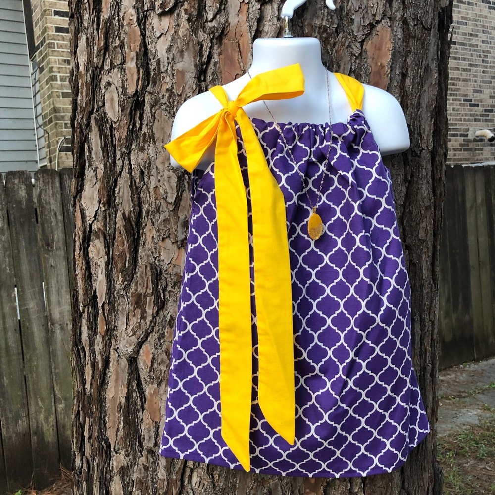 Handmade girl’s dress 👗